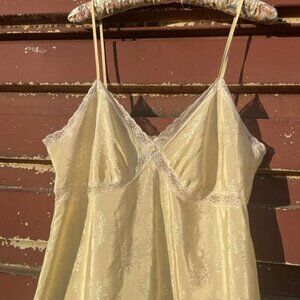 1970s Vintage Butter Yellow Slip Dress Lace Trim Size 14